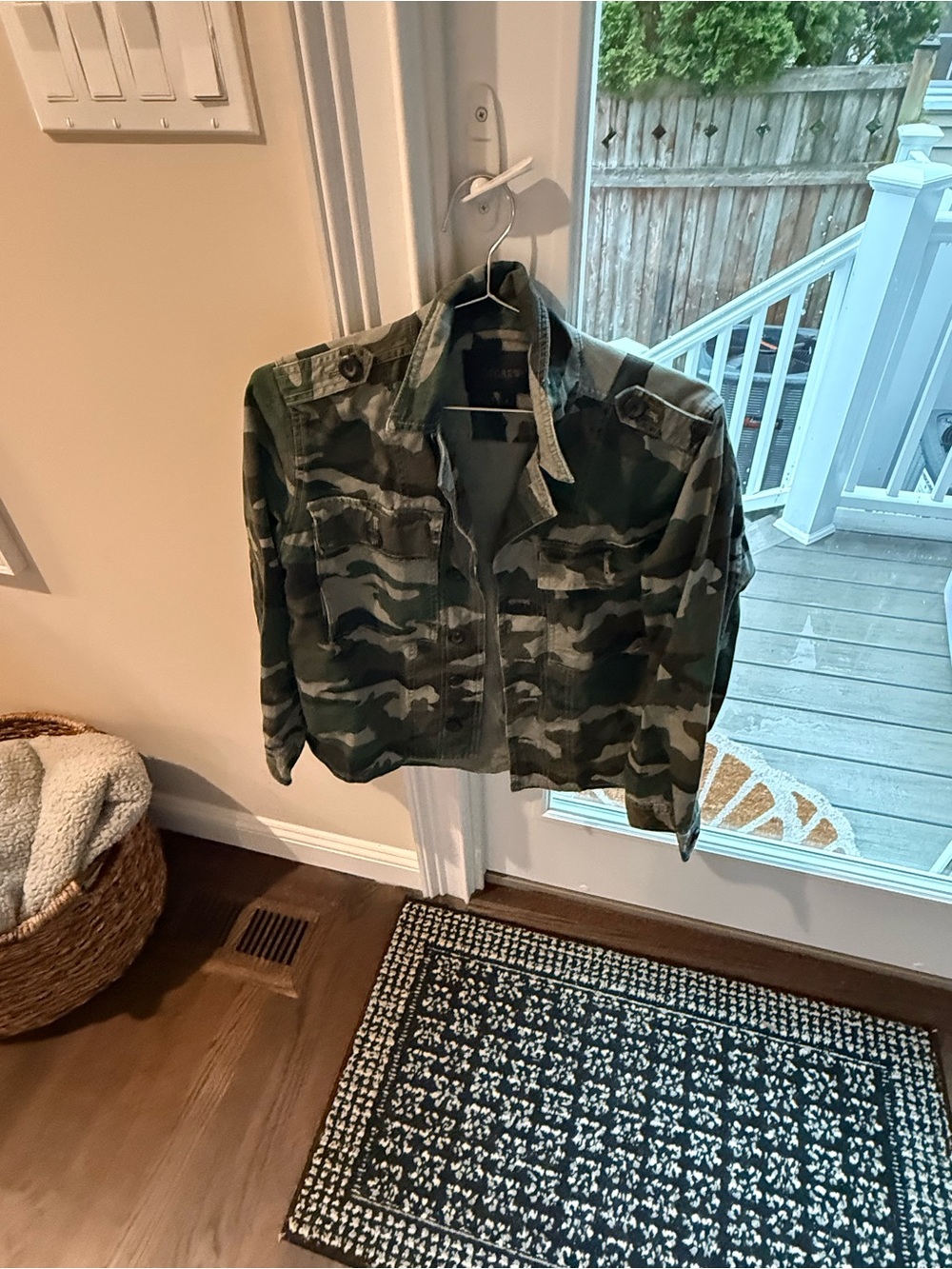 J. Crew Men's Camouflage Button-Down Shirt Jacket - Green Camo